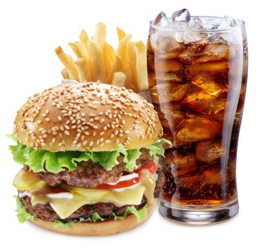 Kola ve patates kızartmasıyla nefis bir hamburger. Fast food konsepti. Dosya kırpma yolu içeriyor.