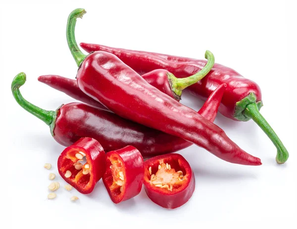 Färsk Röd Chilipeppar Och Tvärsnitt Chilipeppar Med Frön Isolerade Vit — Stockfoto