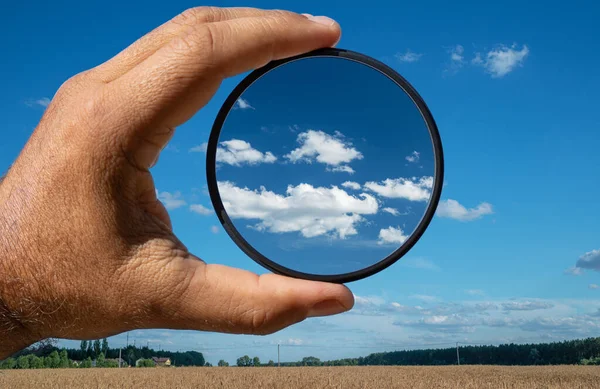 Efecto Filtro Polarizante Mostrado Foto Del Cielo Imagen Las Nubes —  Fotos de Stock