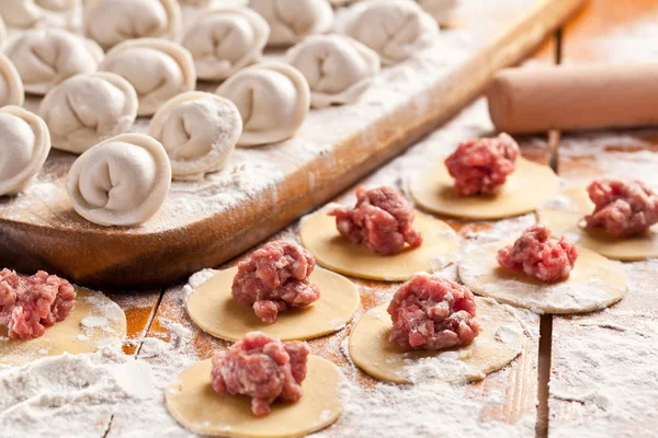 Dumplings. Proceso de cocción . — Foto de Stock