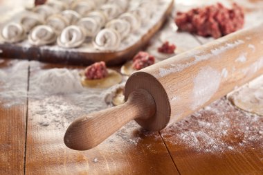 mantı. pişirme işlemi.