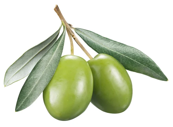 Zielone oliwki z liśćmi na białym tle. — Zdjęcie stockowe