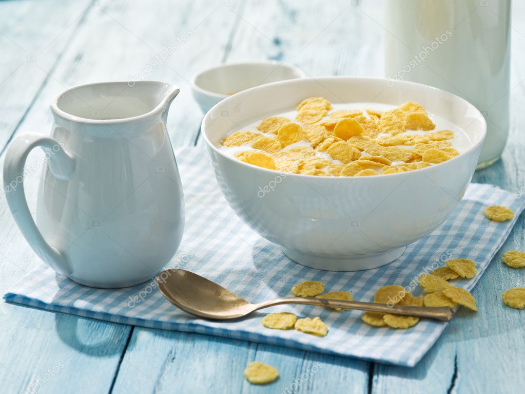 Cornflakes cereal and milk.