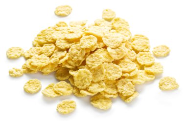 Beyaz arkaplanda mısır gevrekleri. 