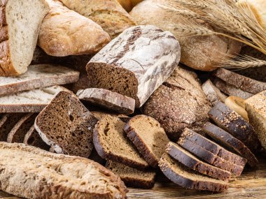 ekmek farklı türleri.