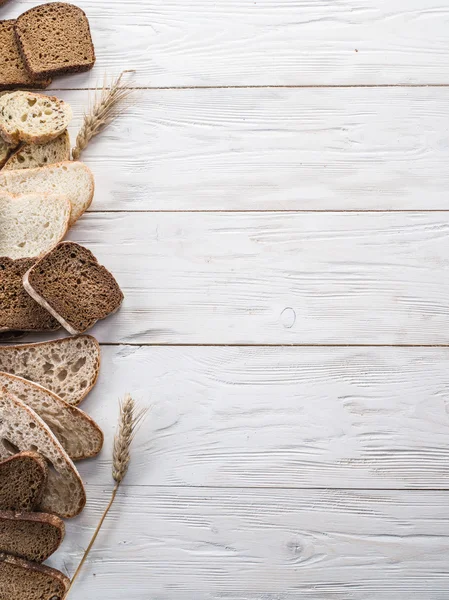 Different types of bread. — Stock Photo, Image