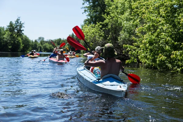 Rafting sur la rivière Vorskla . — Photo