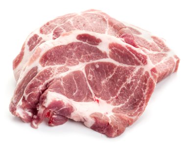 Çiğ domuz eti et dilimleri.