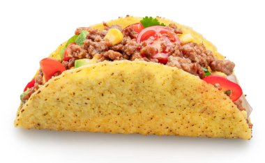 Meksika usulü taco ya da sığır etli tortilla beyaz arka planda izole edilmiş. Dosya kırpma yolu içeriyor.