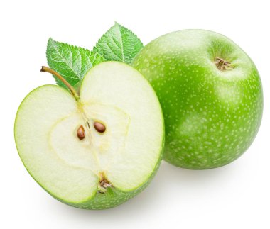 Olgun yeşil elma ve beyaz arka planda yarım elma. Dosya kırpma yolları içeriyor.