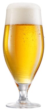 Beyaz arka planda izole edilmiş bira köpüklü bira bardağı. Kesme yolu.