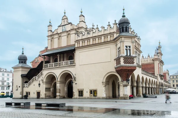 El Paño y la Plaza de Armas en Cracovia . — Foto de Stock