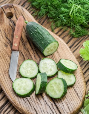 Salatalık ahşap tablo.