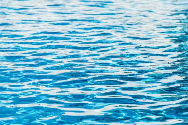 Yüzme havuzunda su Ripples.
