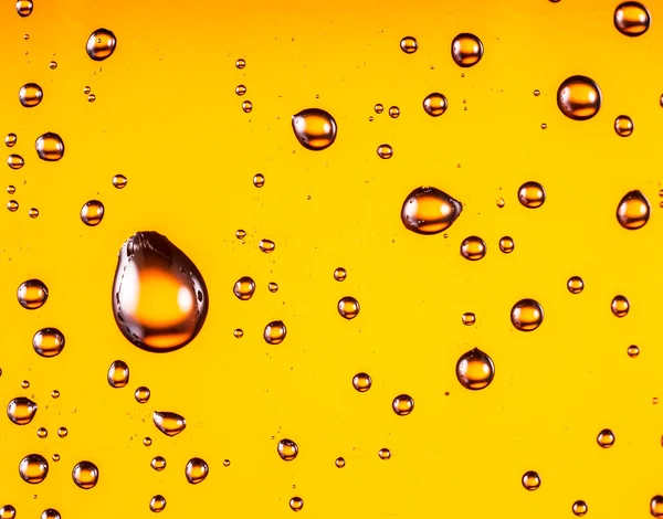 Gotas de água em copo de cerveja. Fechar . — Fotografia de Stock