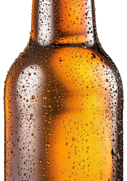 Fría botella de cerveza con gotas de agua condensada . —  Fotos de Stock