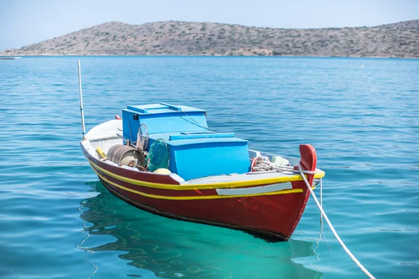 Balıkçı tekneleri Girit Elounda sahil.