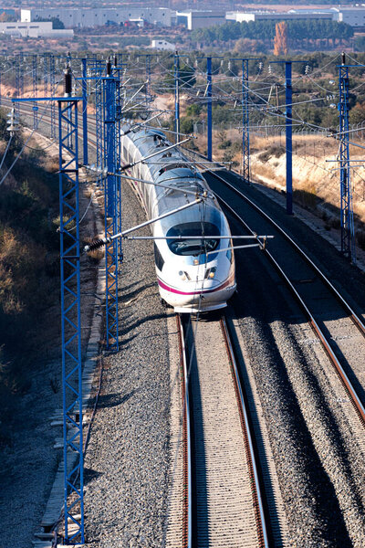 Высокоскоростной поезд в движении