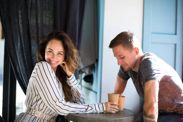 Caucasian Couple Sitting Cafe Table Cups Coffee Chatting Each Other — Stock Photo, Image