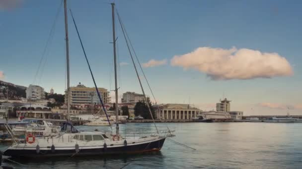 Central Embankment View City Yalta Republic Crimea 2021 Boats Yachts — Vídeos de Stock