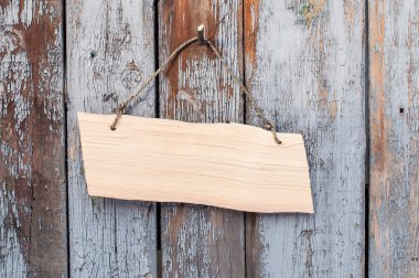 Ahşap duvar reklamları