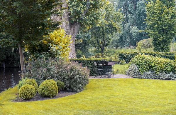 Détail de la terrasse d'été typique hollandaise — Photo