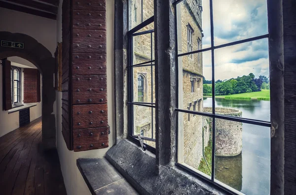 Janelas do Castelo de Leeds — Fotografia de Stock