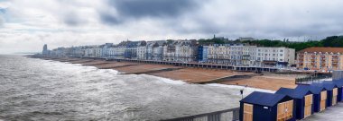 Hastings şehir sahil şeridi Panoraması