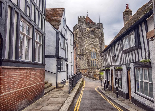 Small street to St Clement cathedral in Hastings, UK — Stock Photo, Image