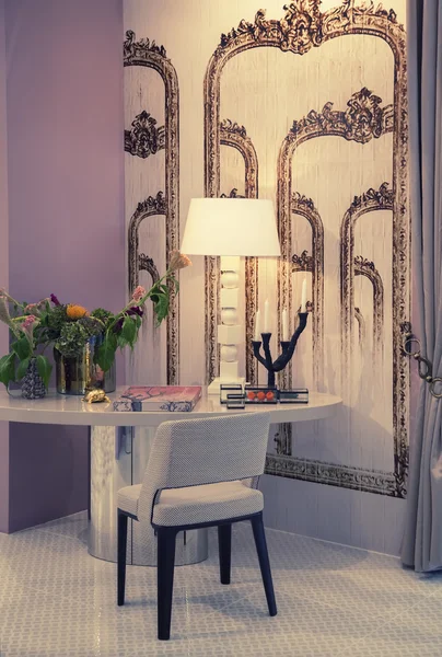 Living room with work table — Stock Photo, Image