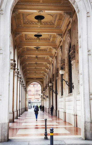 Galerie des arcades à Bologne, Italie — Photo