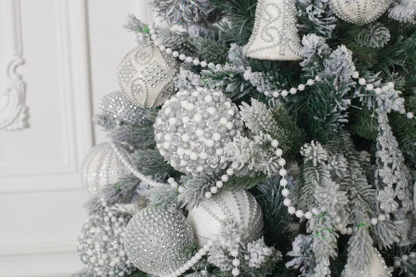 Árbol de Navidad decorado — Foto de Stock