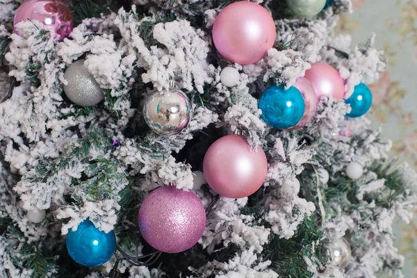 Árbol de Navidad decorado — Foto de Stock