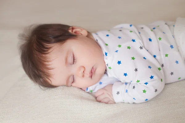 2 miesiące życia noworodek piękny portret — Zdjęcie stockowe