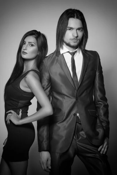 Mode stijl foto van prachtige paar, studio shoot — Stockfoto