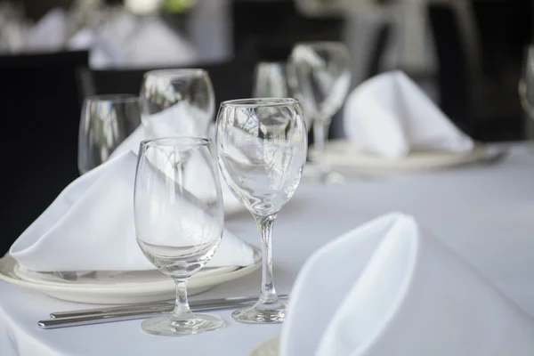 Elegant banquet wedding table setting — Stock Photo, Image