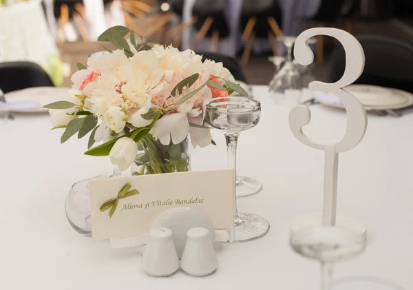 Table set for an event party or wedding reception — Stock Photo, Image