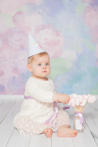 Little girl celebrating her first birthday — Stock Photo, Image