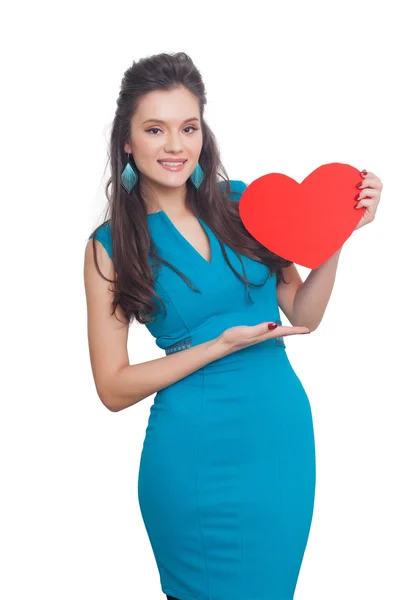 Aftelkalender voor Valentijnsdag. Mooie lachende vrouw met een geschenk in de vorm van hart in zijn handen — Stockfoto