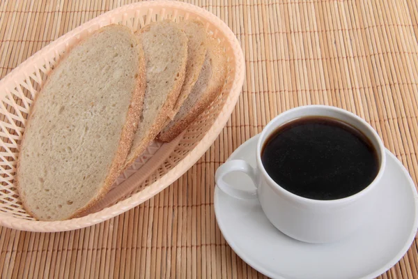 Xícara de café e pão — Fotografia de Stock