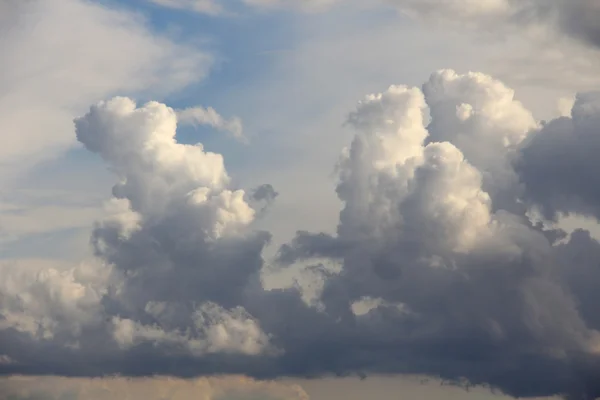 Δραματική σύννεφο του καλοκαιριού — Φωτογραφία Αρχείου