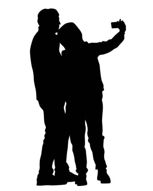 Elinde akıllı telefonlar olan turistler kendi resimlerini çekerler. Beyaz arkaplanda izole edilmiş siluetler