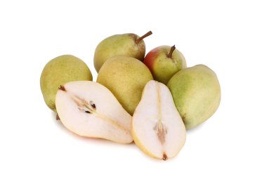 Taze sarı armutlar beyaz arkaplanda izole