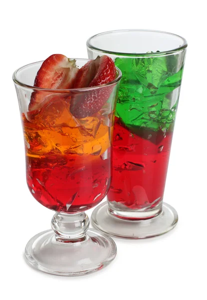 Bicchieri da cocktail su sfondo bianco — Foto Stock