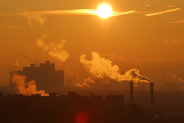 Günbatımı sarı gökyüzü