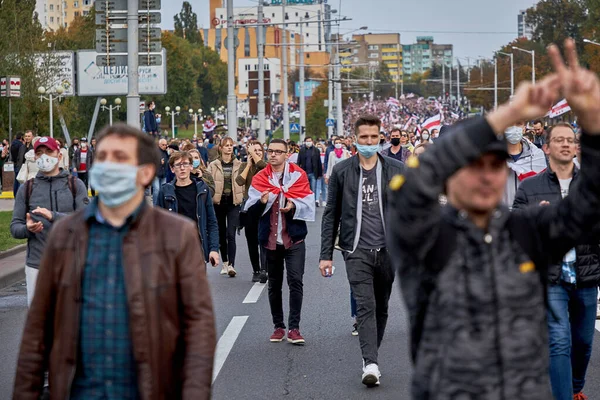 Минск Октября 2020 Мирная Демонстрация Против Нелегитимного Президента Беларуси Многие Лицензионные Стоковые Изображения