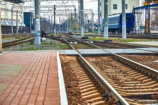 Las Vías Del Ferrocarril Dividen Para Unirse Siguiente Serie Vías — Foto de Stock