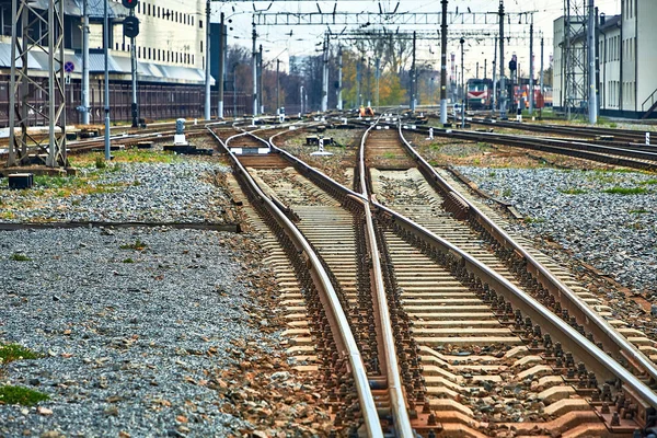 Carriles Traviesas Dos Vías Ferroviarias Fusionan — Foto de Stock