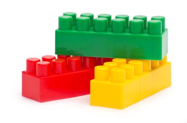 beyaz zemin üzerine plastik inşaat