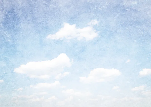 Mavi Gökyüzünde Bulutlu Grunge Arkaplanı — Stok fotoğraf